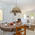 Xops-2 By Interhome