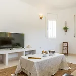 Xops-2 By Interhome